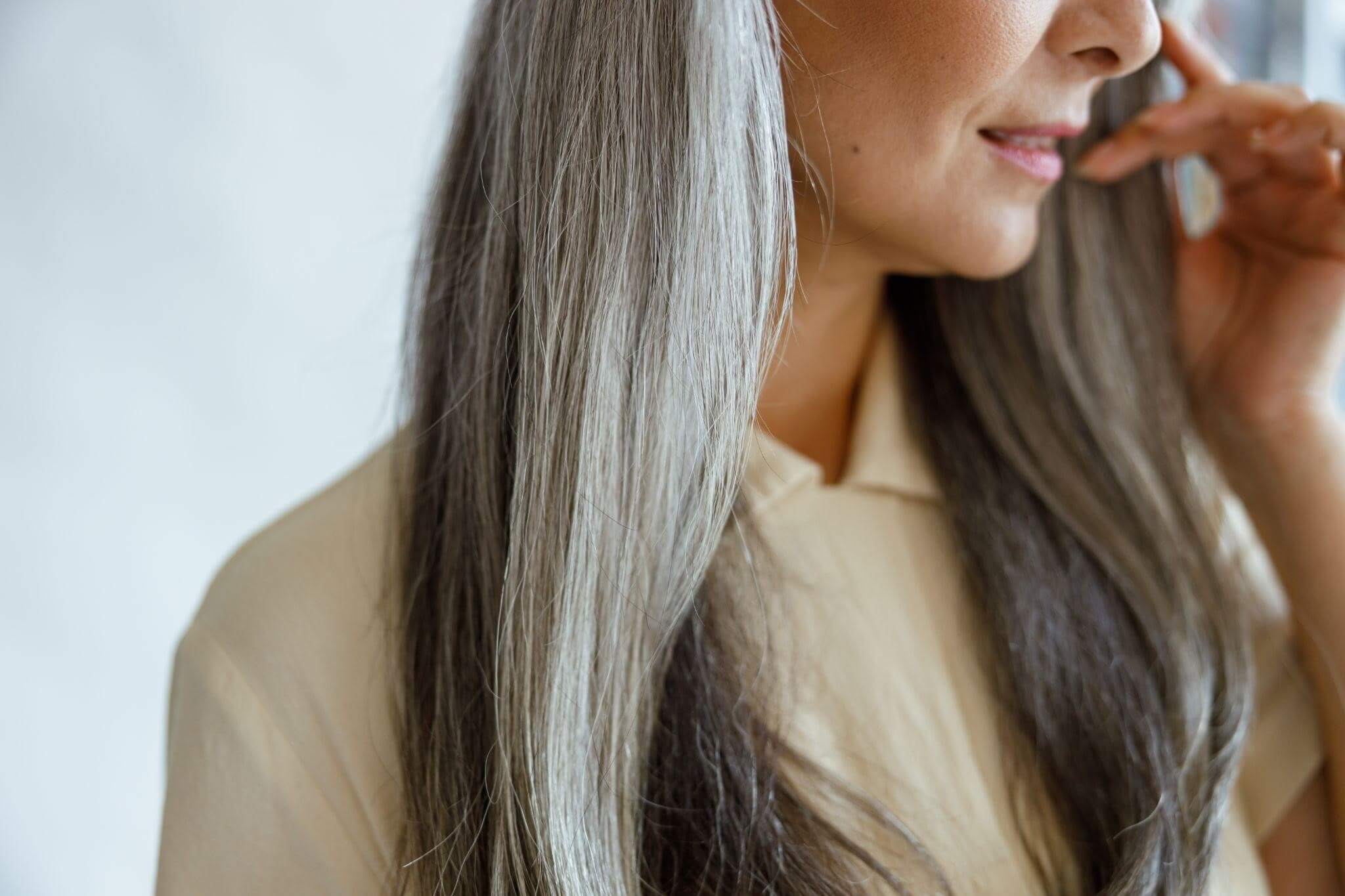 10 najczęstszych mitów na temat pielęgnacji włosów - czy są prawdziwe?